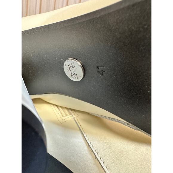 Zara Leather Ankle Bootie in Ivory Sz 10 Brand New in Box - Picture 12 of 15